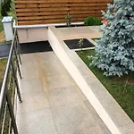 アパート Stunning 3-room Penthouse Lakeview With Terrace ブカレスト