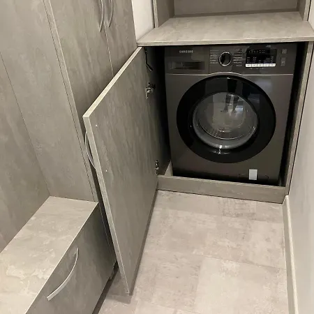 Stunning 3-room Penthouse Lakeview With Terrace Apartment Bukarest