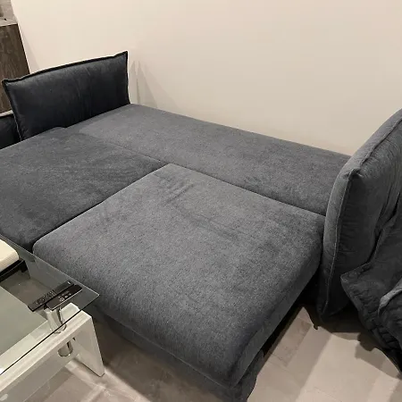 Stunning 3-room Penthouse Lakeview With Terrace