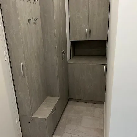 Stunning 3-room Penthouse Lakeview With Terrace Apartment Bukarest