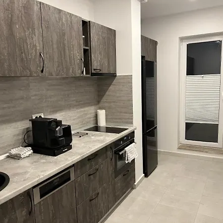 Apartment Stunning 3-room Penthouse Lakeview With Terrace *