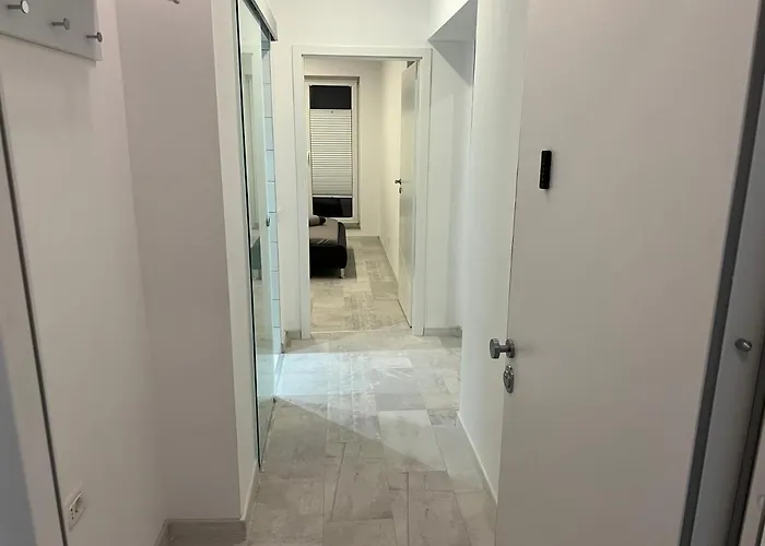 Stunning 3-room Penthouse Lakeview With Terrace Apartamento