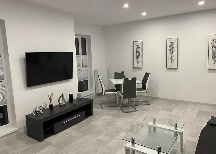 Stunning 3-room Penthouse Lakeview With Terrace