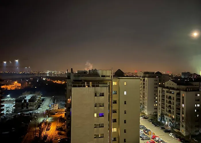 Stunning 3-room Penthouse Lakeview With Terrace * بوخارست