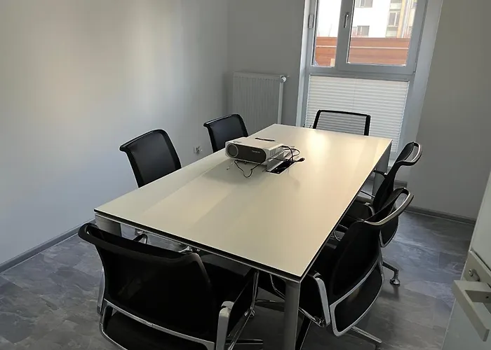 Stunning 3-room Penthouse Lakeview With Terrace