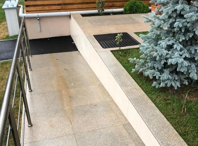 شقة Stunning 3-room Penthouse Lakeview With Terrace بوخارست