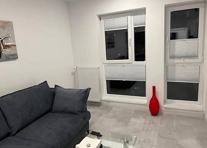 Stunning 3-room Penthouse Lakeview With Terrace *