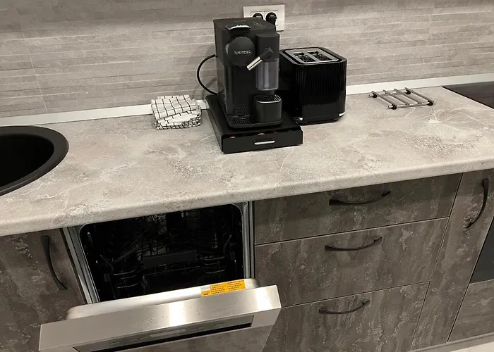 Stunning 3-room Penthouse Lakeview With Terrace Apartamento *