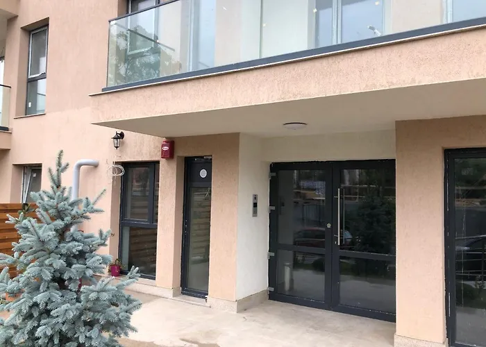 Stunning 3-room Penthouse Lakeview With Terrace بوخارست