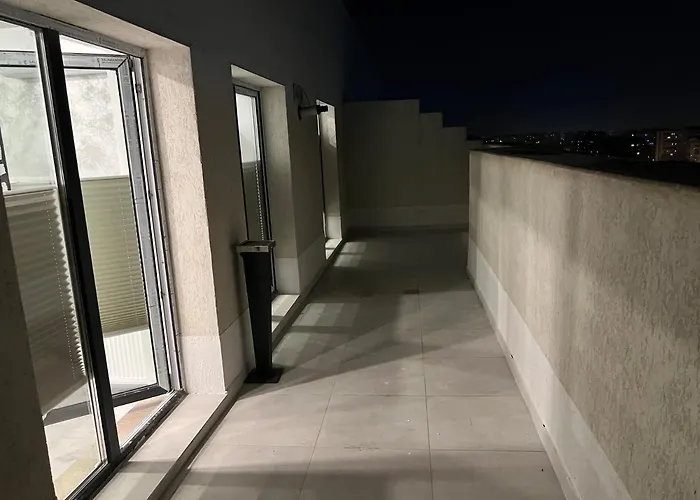 Stunning 3-room Penthouse Lakeview With Terrace * Bukarest